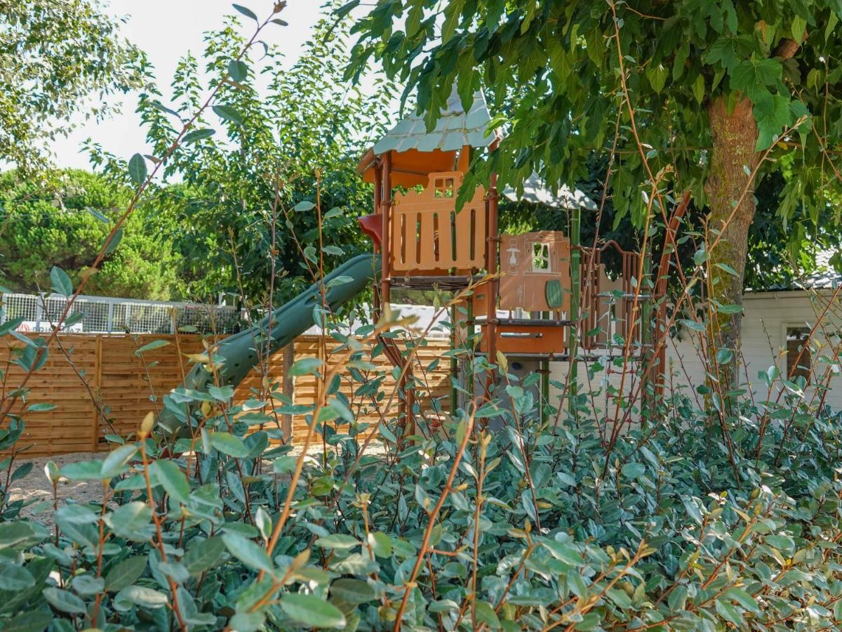 Hotel Camping Pleine Mer Vias Esterno foto